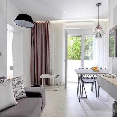 Hugo 2 Apartment