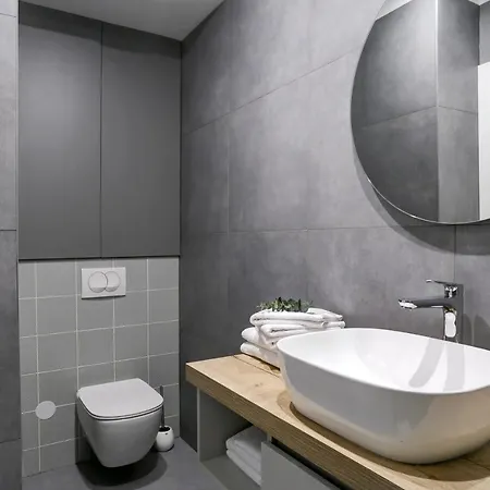 Apartment Hugo 2 *