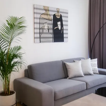 Hugo 2 Apartment