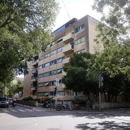 Apartment Hugo 2