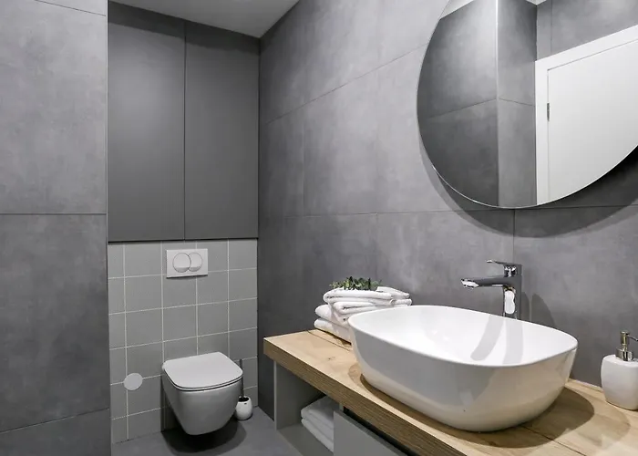 Appartement Hugo 2 *